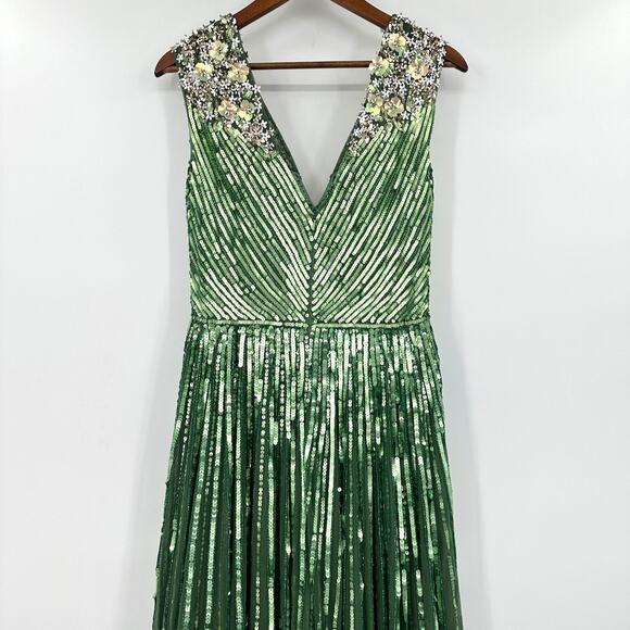 Mac Duggal Sage Green Floral Garden Sleeveless Deep V Beaded Gown 5223 Sz 10 NWT - Picture 7 of 10